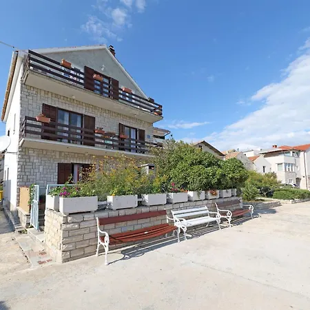 Mili - Near The Sea And The Centar Of Place *