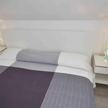 Mili * Betina (Sibenik-Knin)