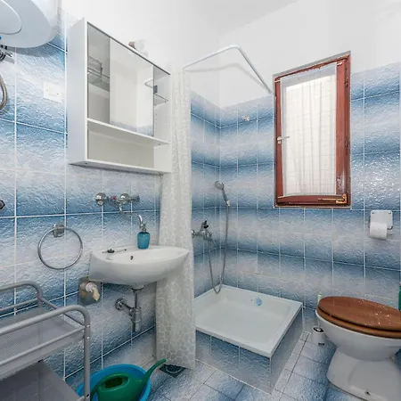 Mili - Near The Sea And The Centar Of Place Apartment