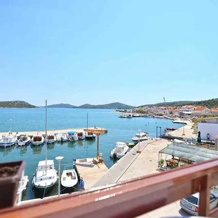 Mili - Near The Sea And The Centar Of Place Apartment
